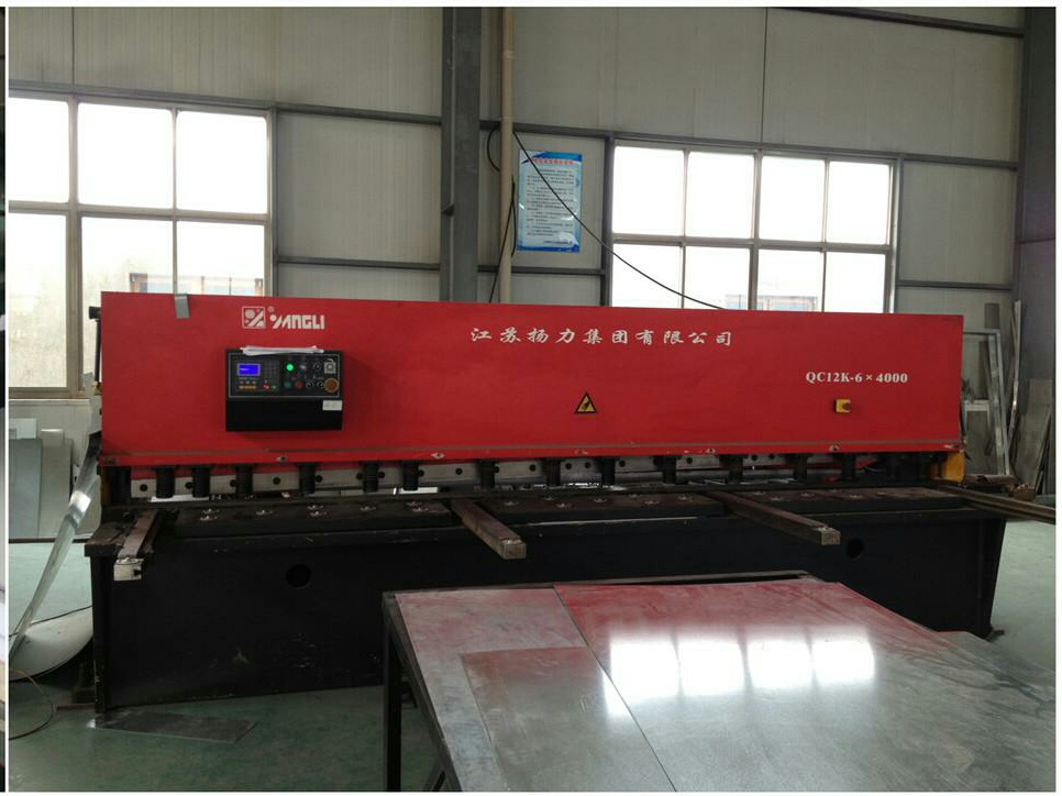 生产设备（剪板机）